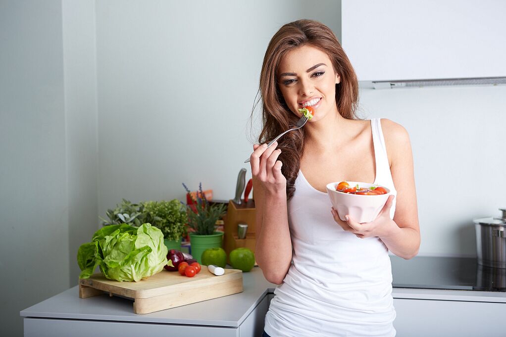 Valgyti pačių paruoštą dietinį maistą norint numesti svorio